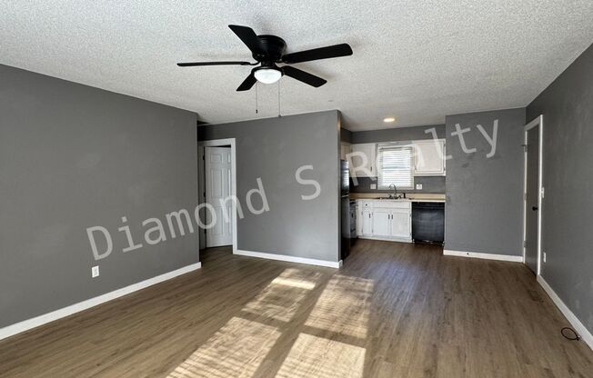 1505 W Rainey Duplex