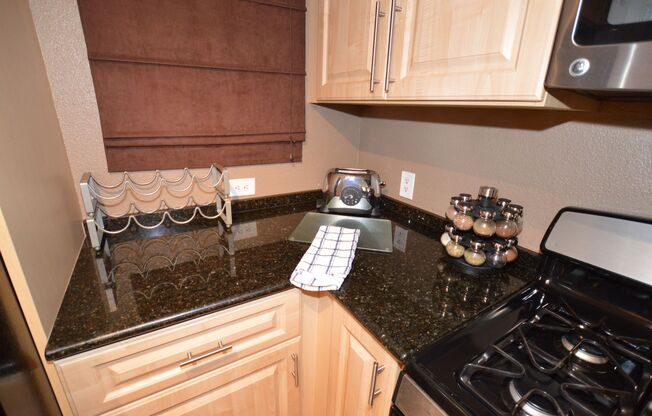 1 bed, 1 bath, $1,795, Unit 235