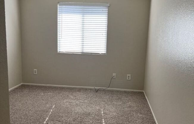 2 beds, 2 baths, 900 sqft, $1,675, Unit 817-48