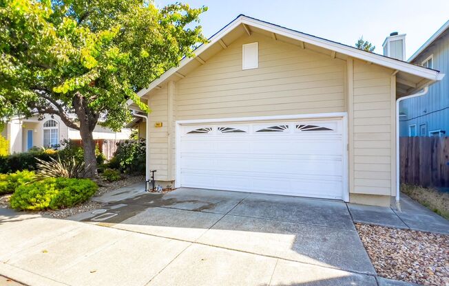 Charming Two Bedroom American Canyon House