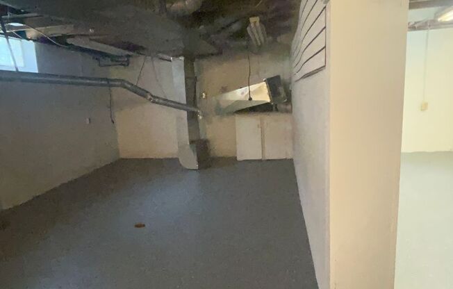 3 BEDROOM 1 BATH RANCH STYLE HOME MOVE IN READY! BRING YOUR SEC 8 PACKETS!!!