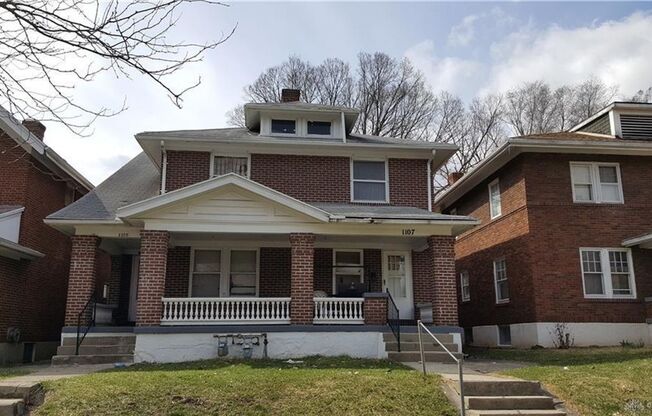 1105-1107 Grafton Ave