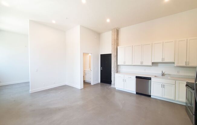 Studio, 1 bath, 525 sqft, $1,070, Unit B311