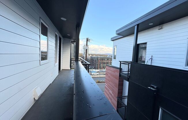 1 bed, 1 bath, 420 sqft, $1,525, Unit 15