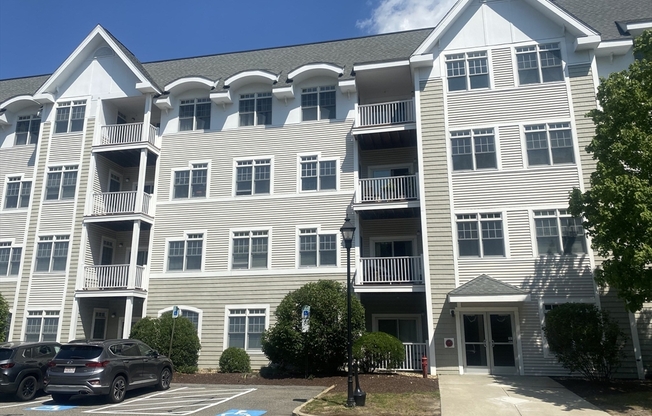 2 beds, 2 baths, 1,093 sqft, $2,600, Unit 1409