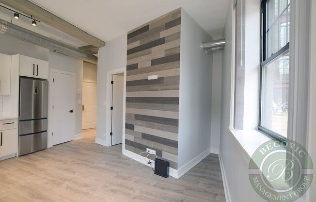 Studio, 1 bath, 280 sqft, $1,475, Unit 112