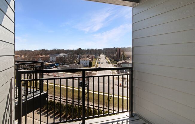 Studio, 1 bath, 527 sqft, $1,670, Unit 207