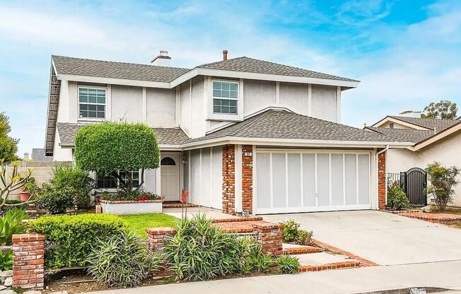 27 Columbus, Irvine: Spacious 2,100 sqft House with 4 Beds & 2.5 Baths