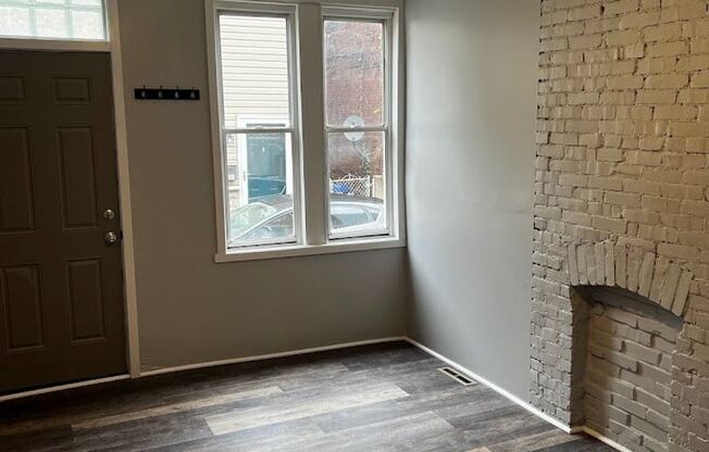 Updated 1 Bedroom Unit In The Southside with Bonus Space.  Available Immediately