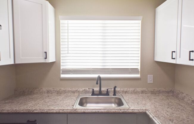 2 beds, 1 bath, 775 sqft, $1,395, Unit 445-28