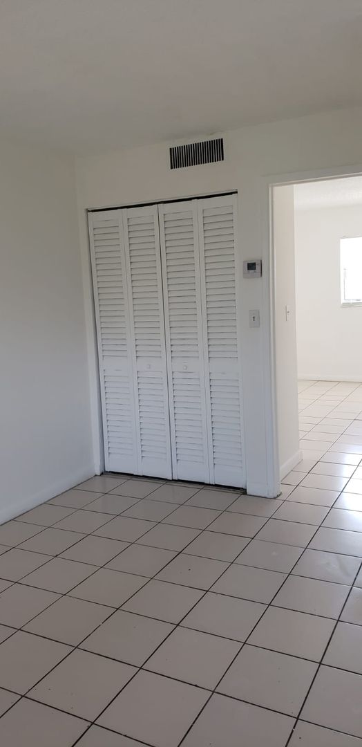 One-bedroom for rent in Pompano Beach