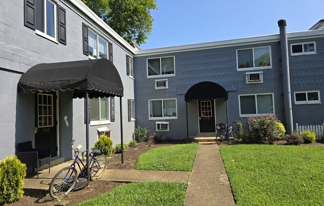 3212 Ellwood Ave