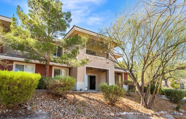 2 beds, 1.5 baths, $2,500, Unit # 204