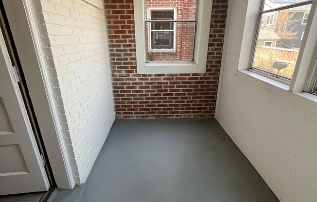 1 bed, 1 bath, 706 sqft, $1,695, Unit 410 #10