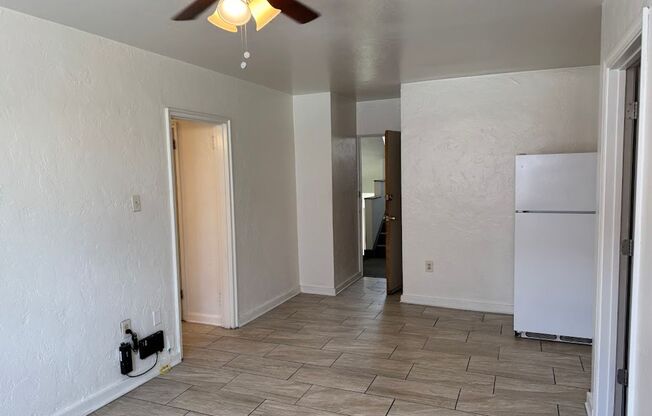 3 beds, 1 bath, $1,675, Unit 102A