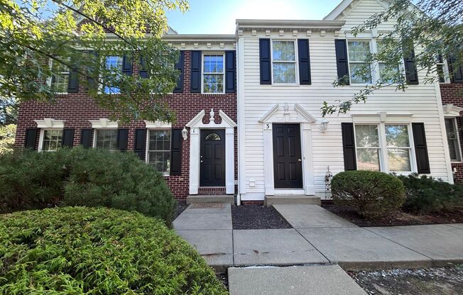 1 114 CASTLEVIEW DR