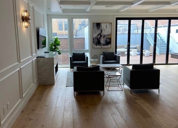 Studio, 1 bath, 545 sqft, $3,200, Unit 402