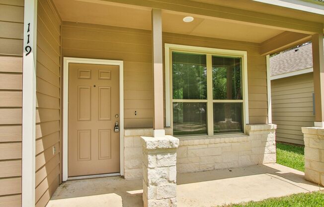 Move In Ready in 77316!  3 Bedroom / 2 Bathroom