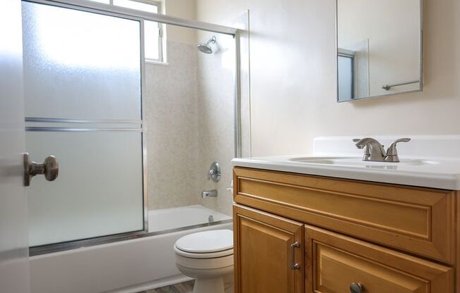 1 bed, 1 bath, $2,195, Unit 05