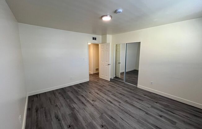 2 beds, 1 bath, 900 sqft, $2,095, Unit Unit 08