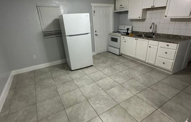 3 beds, 1 bath, $1,500