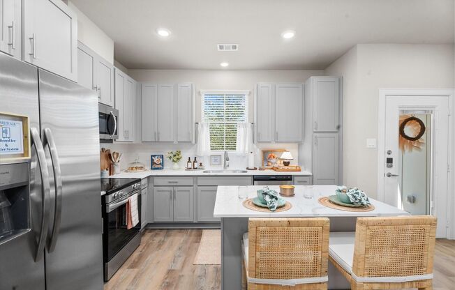 2 beds, 2 baths, 983 sqft, $2,125, Unit 7103