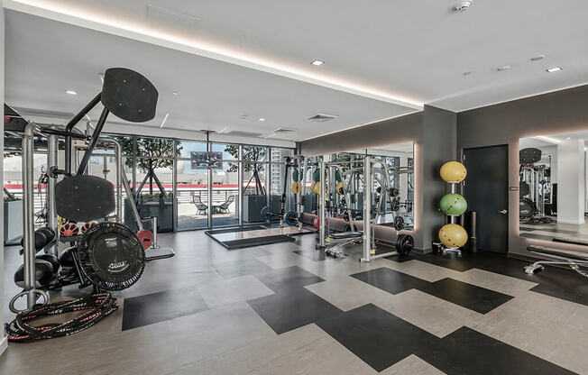 Fitness Center With Updated Equipment at Caoba Miami Worldcenter, Miami