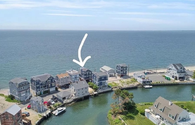 2155 Fairfield Beach Rd