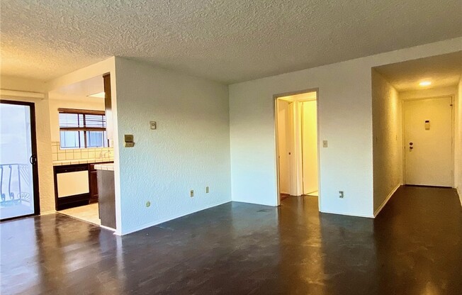 1 bed, 1 bath, 590 sqft, $1,900, Unit 107