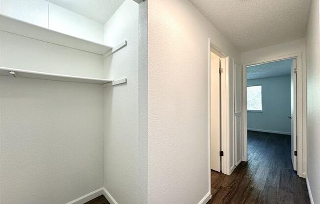 2 beds, 1 bath, 803 sqft, $1,435, Unit 59