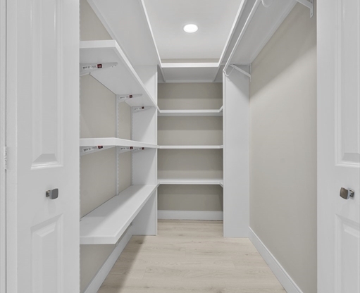 Studio, 1 bath, 590 sqft, $3,500, Unit 18M