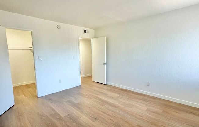 2 beds, 1 bath, 900 sqft, $2,195, Unit 39