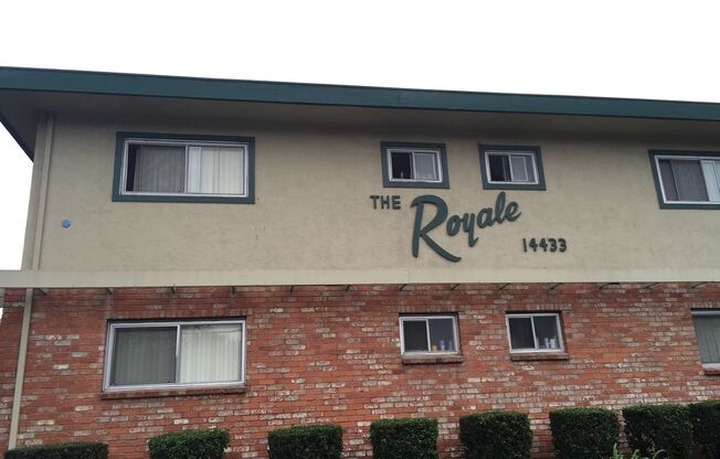 ROYALE APARTMENTS