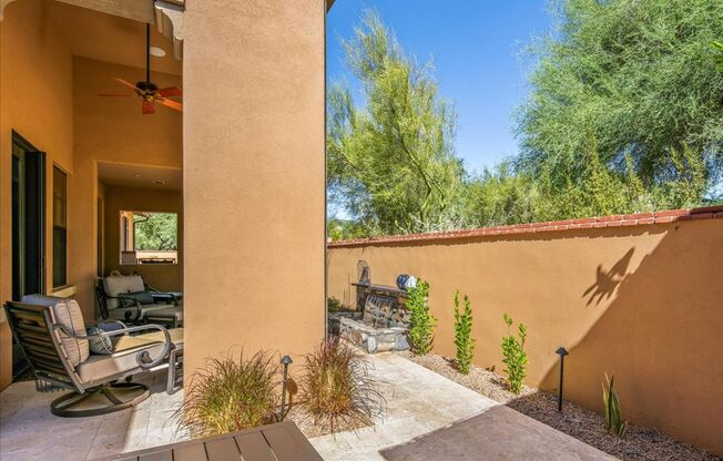 Furnished or Unfurnished Option -  Beautiful 3-bedroom, 2 bathroom home in the heart of Scottsdale, Arizona!