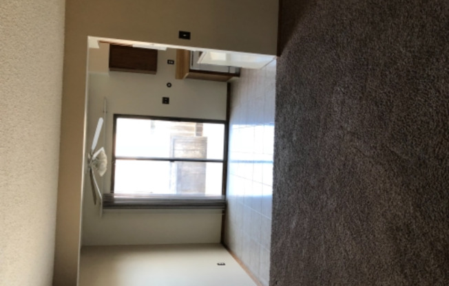 619 S MT CARMEL