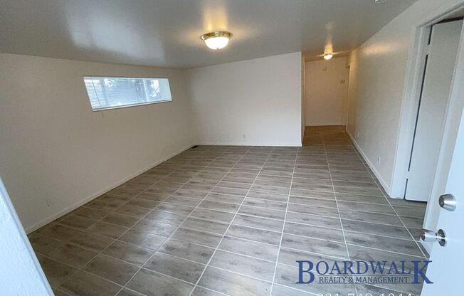 1 bed, 1 bath, 800 sqft, $1,099, Unit 3545 West Temple