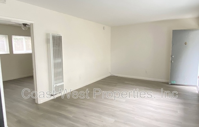 1361 GRAND AVE