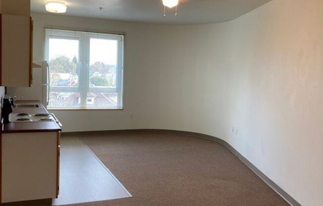 2 beds, 1 bath, 750 sqft, $1,650, Unit 309