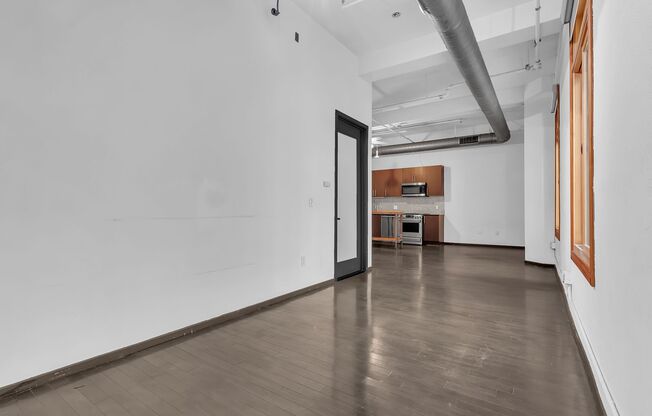 1 bed, 1 bath, $2,850, Unit 301