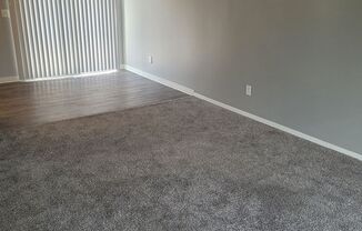 2 beds, 1 bath, 864 sqft, $895, Unit 1403