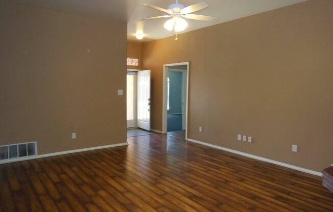 3 beds, 2 baths, $1,375