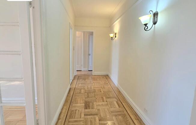 1 bed, 1 bath, $2,700, Unit 51C