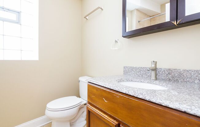 1 bed, 1 bath, $1,600, Unit 3731K-2N