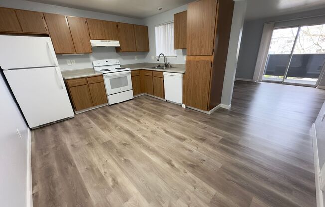 1 bed, 1 bath, 723 sqft, $1,545, Unit B21