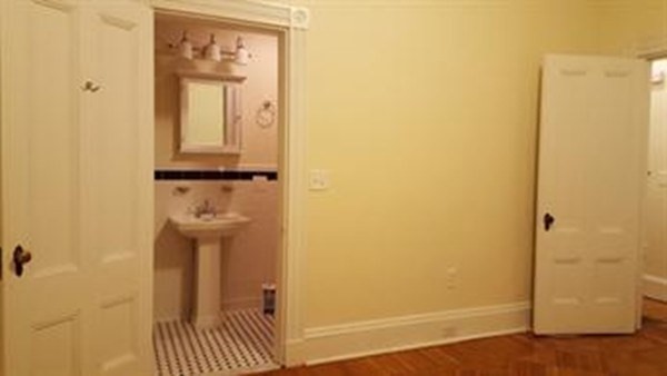 Studio, 1 bath, 500 sqft, $2,350, Unit 3