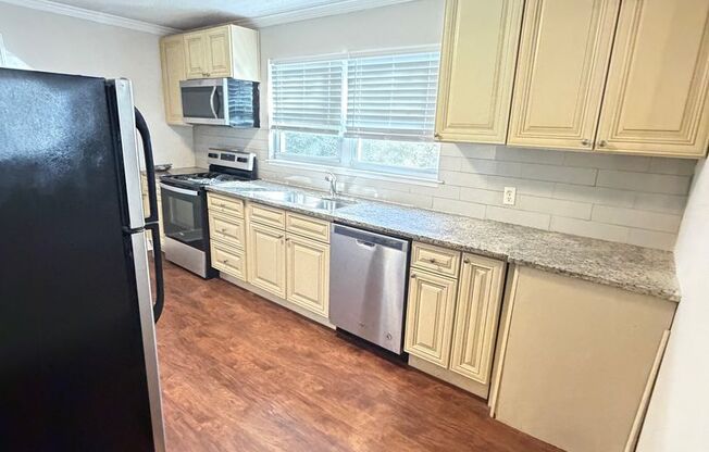 2Bed/1Ba Duplex close to Downtown Concord Fully Renovated with Laundry Room on Site