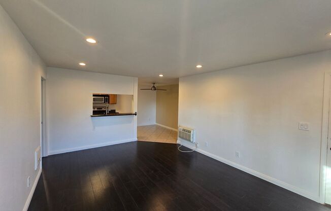 1 bed, 1 bath, $2,195, Unit # #E 01
