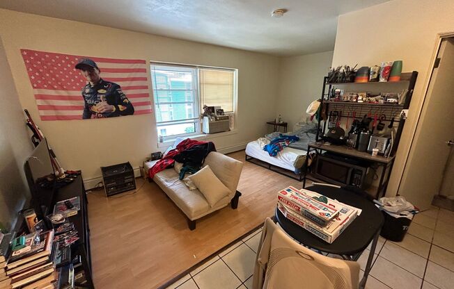 Studio, 1 bath, $750, Unit 322