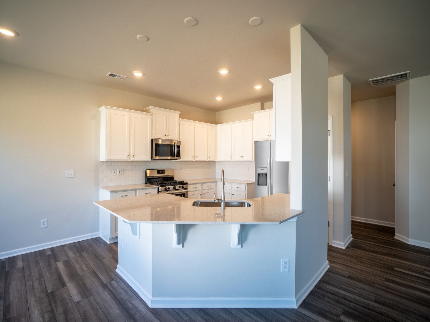 Stunning New Smart Home Palisades Area!