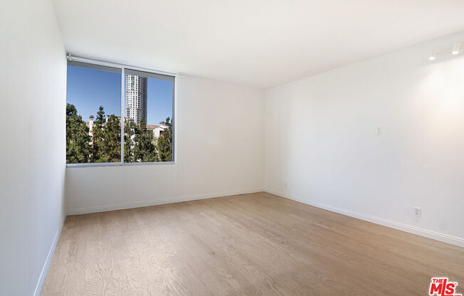 2 beds, 2 baths, 1,080 sqft, $4,850, Unit 708